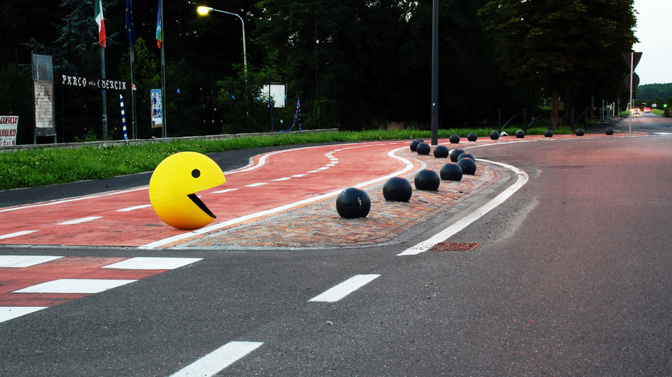 FRA.BIANCOSHOCK la sua arte che dà nuova vita agli oggetti: "STREET HUNGRY"