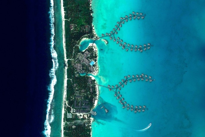 Isola corallina di Bora Bora, in Polinesia