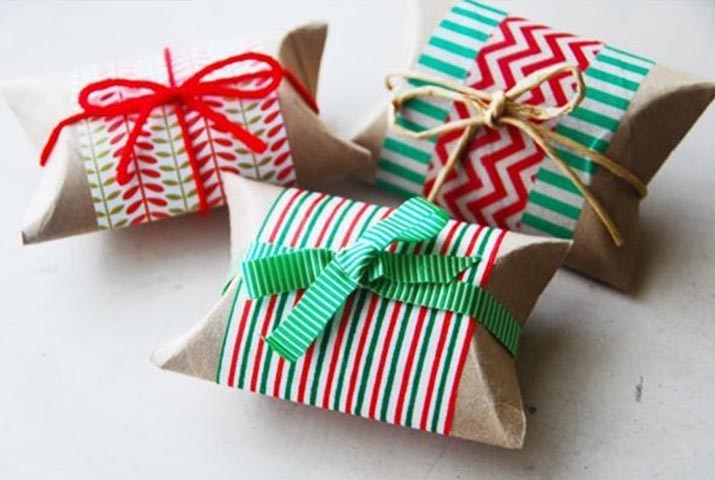 Come confezionare i regali di natale in modo originale: cosa fare con un rotolo di carta igienica