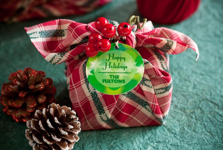 Come confezionare i regali di natale in modo originale: la tecnica furoshiki