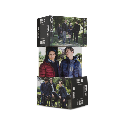 Totem espositivo 3 cubi sfalsati in cartone