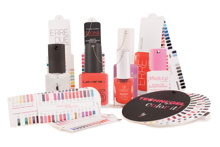 Semipermanente, gel o acrilico: ad ogni smalto, la sua cartella colore