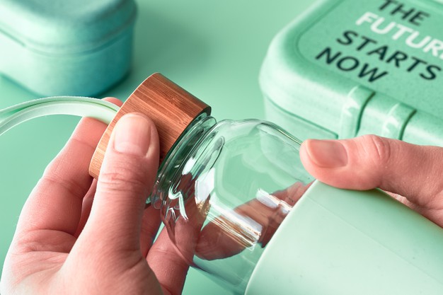 Materiali sostenibili e colori d’ispirazione green: il trend 2021 è l’impatto zero